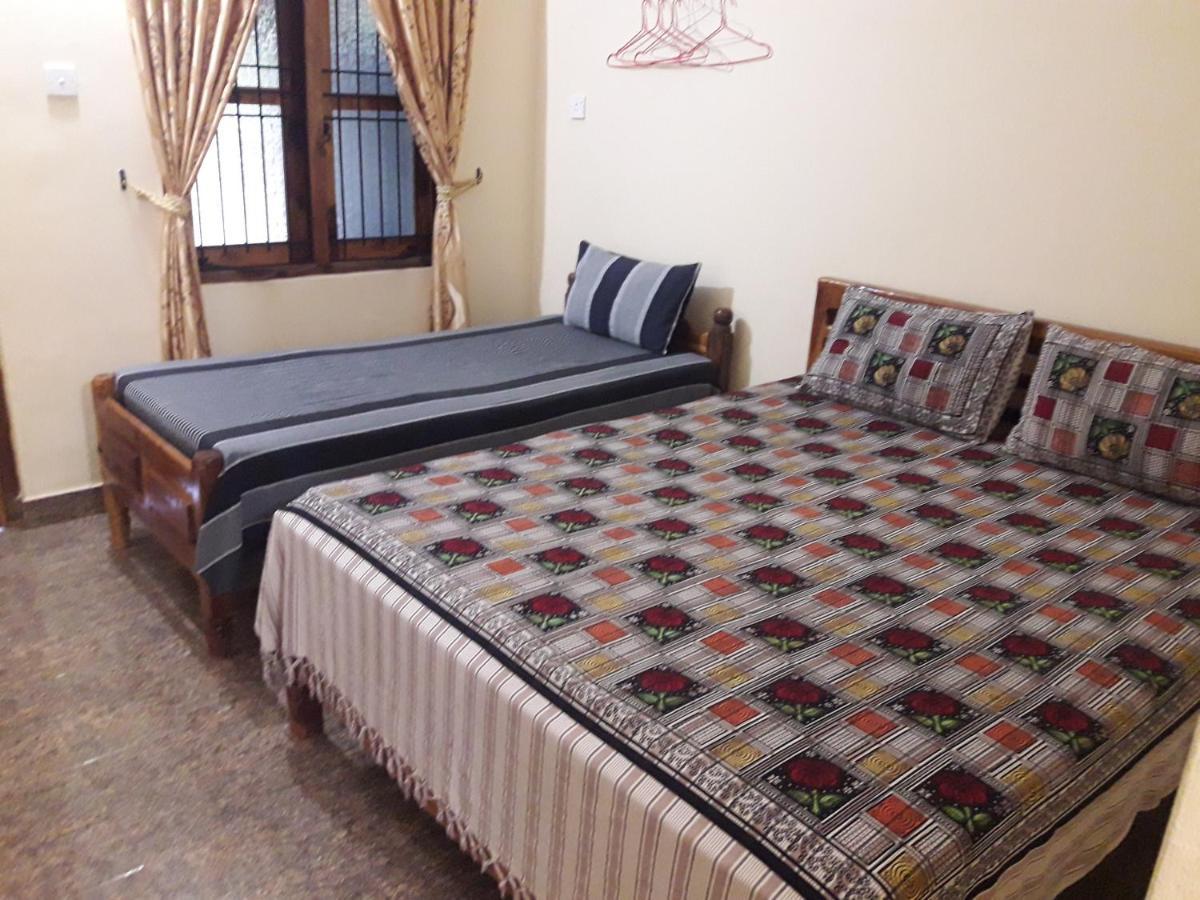 Naaval Beach Villa & Rooms Batticaloa Extérieur photo