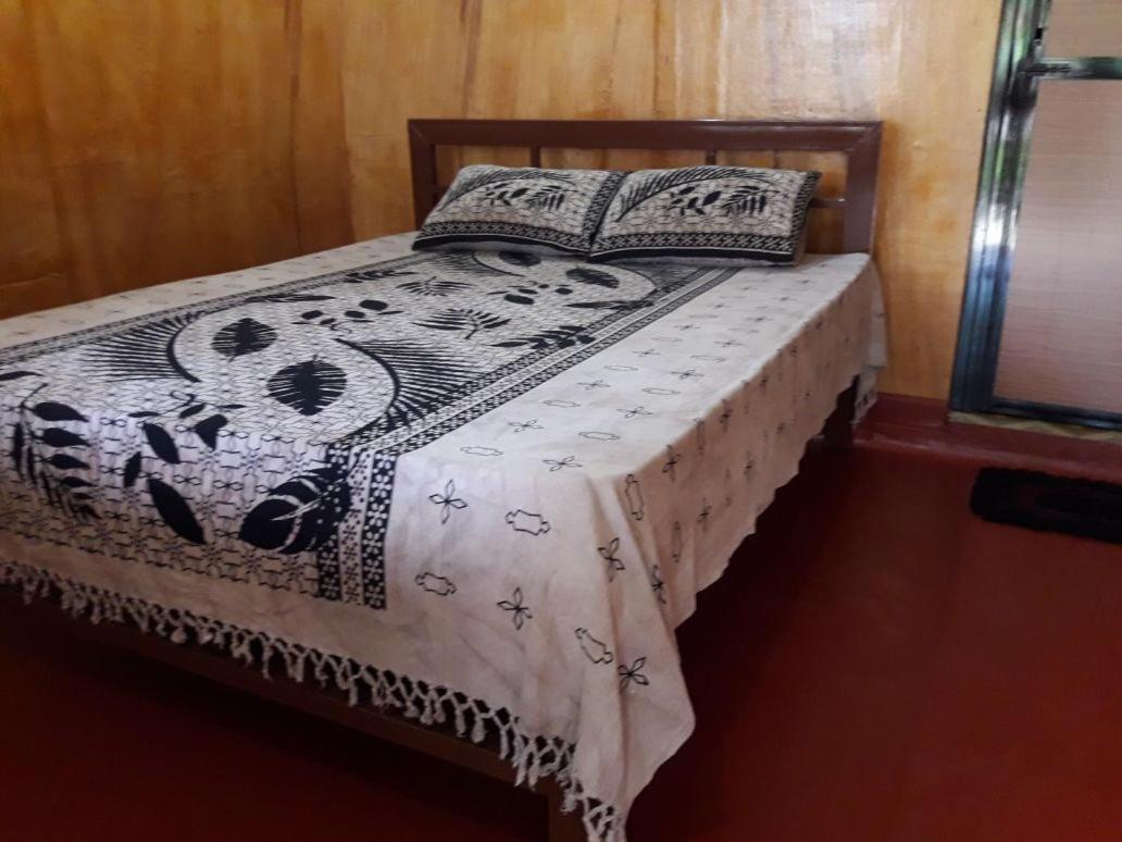 Naaval Beach Villa & Rooms Batticaloa Extérieur photo